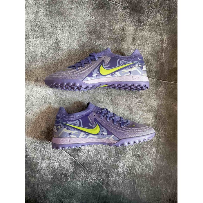 Сороконожки Nike Phantom Luna FG