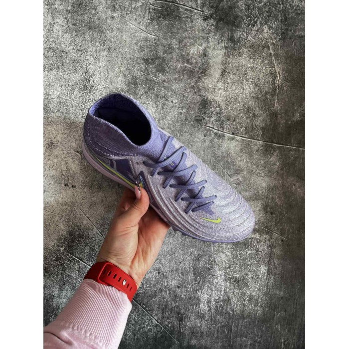 Сороконіжки Nike Phantom Luna FG